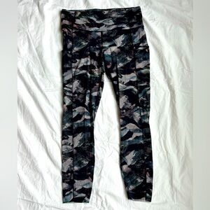 Lululemon Women’s Leggings - multicolor - 8